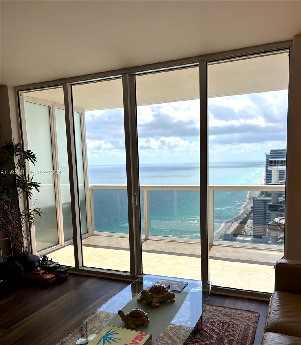1830 S Ocean Dr #4505 Hallandale Beach, FL 33009
