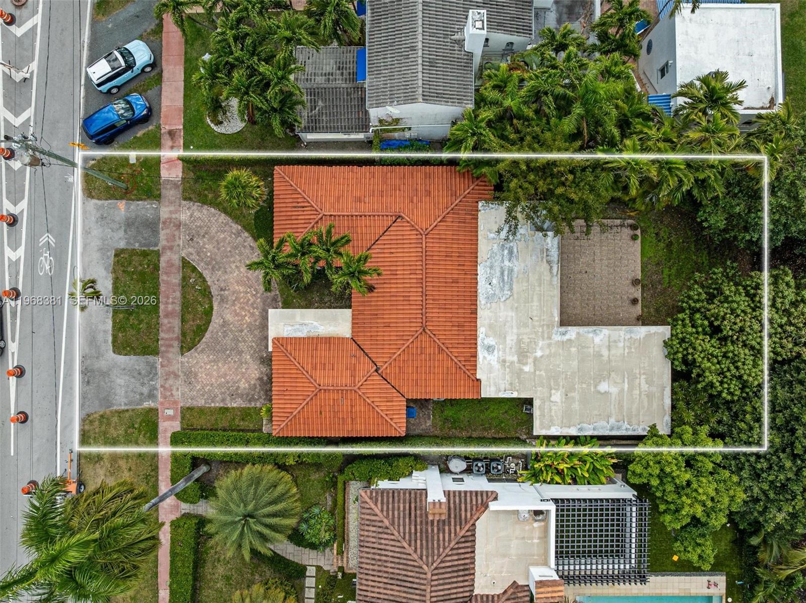 5220 La Gorce Dr Miami Beach, FL 33140