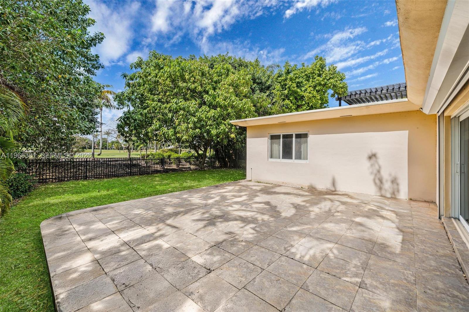 5220 La Gorce Dr Miami Beach, FL 33140