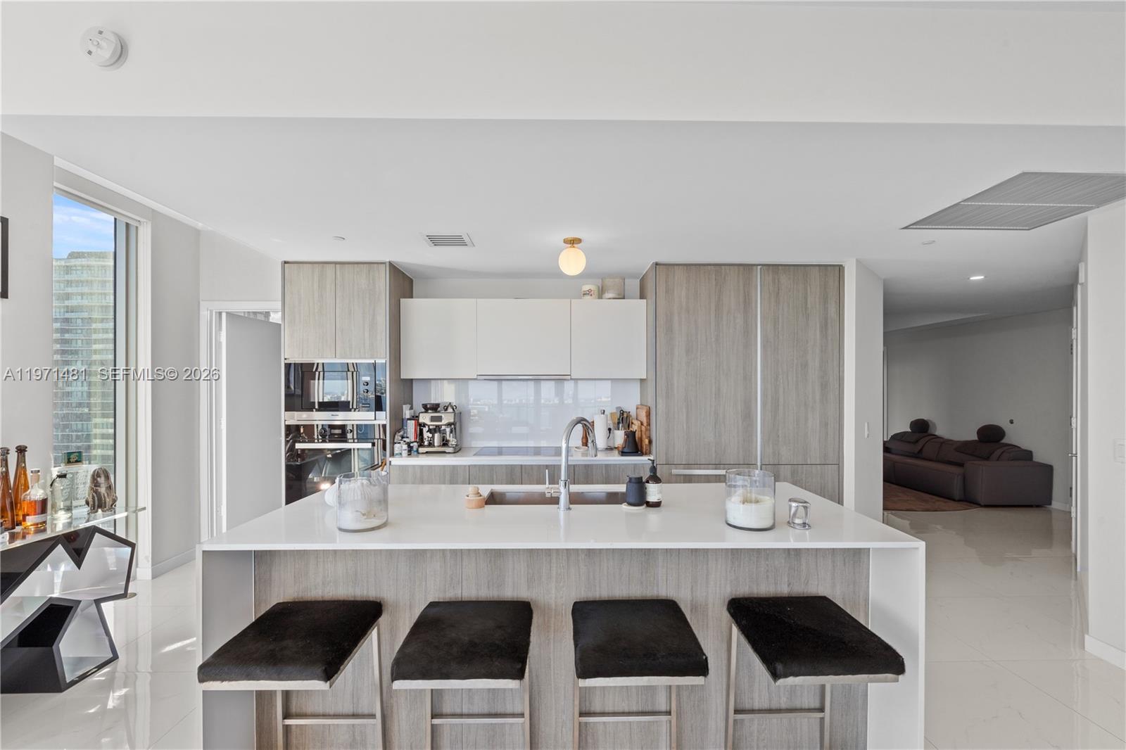 2900 NE 7th Ave #3107 Miami, FL 33137