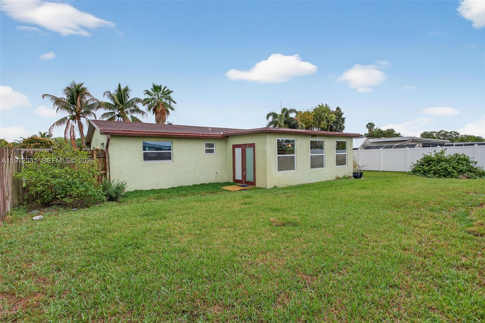 6533 NW 1st St Margate, FL 33063