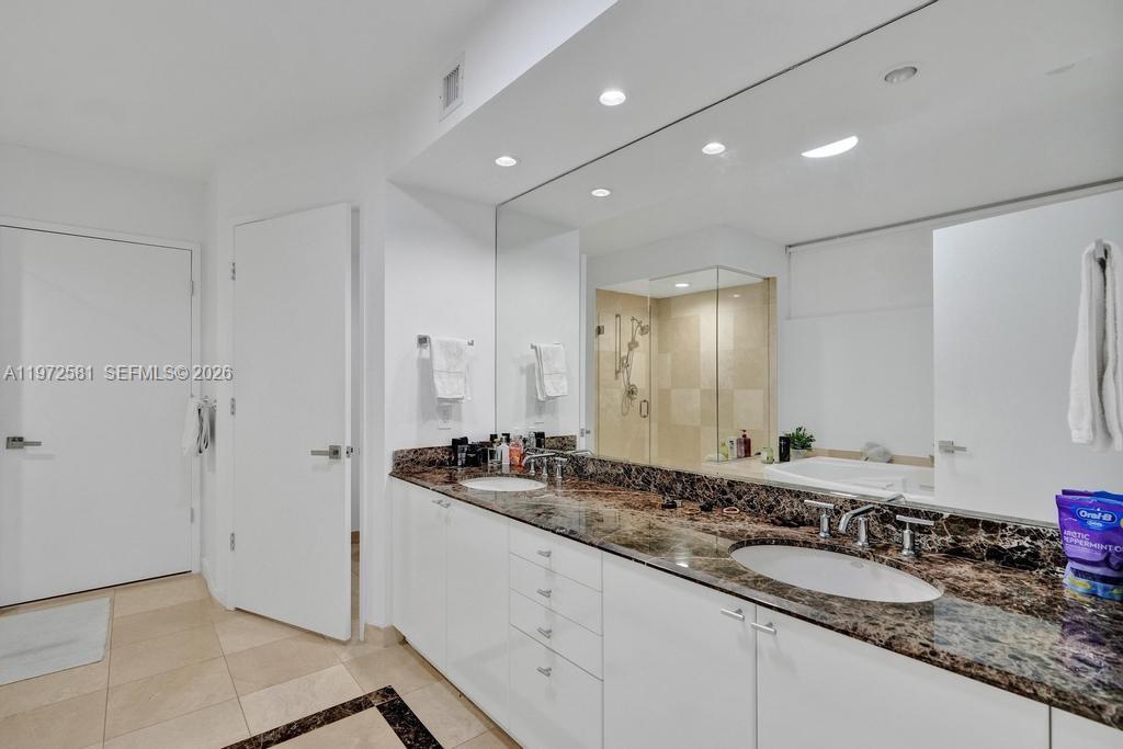 17555 Collins Ave #704 Sunny Isles Beach, FL 33160