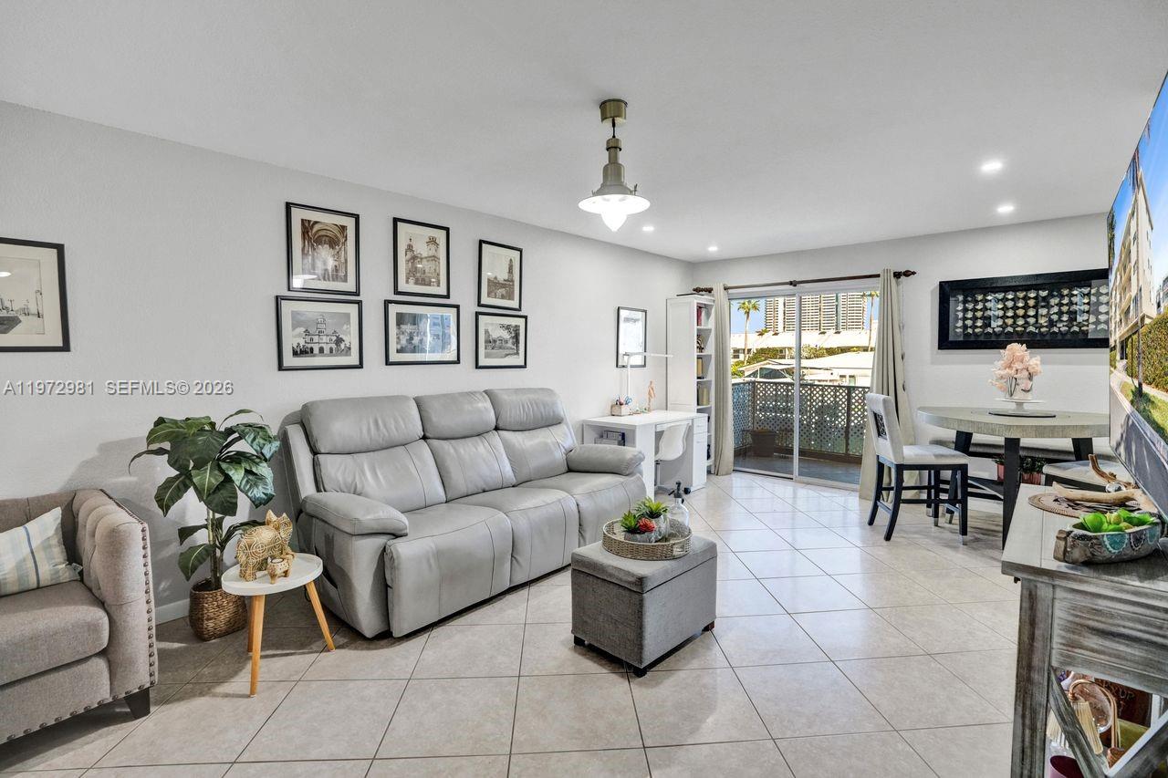 3665 NE 167th St #208 North Miami Beach, FL 33160