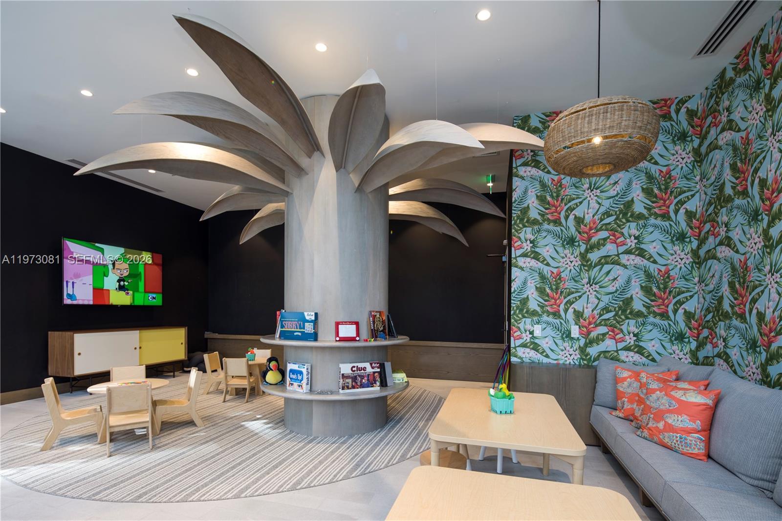 2831 S Bayshore Dr #707 Miami, FL 33133