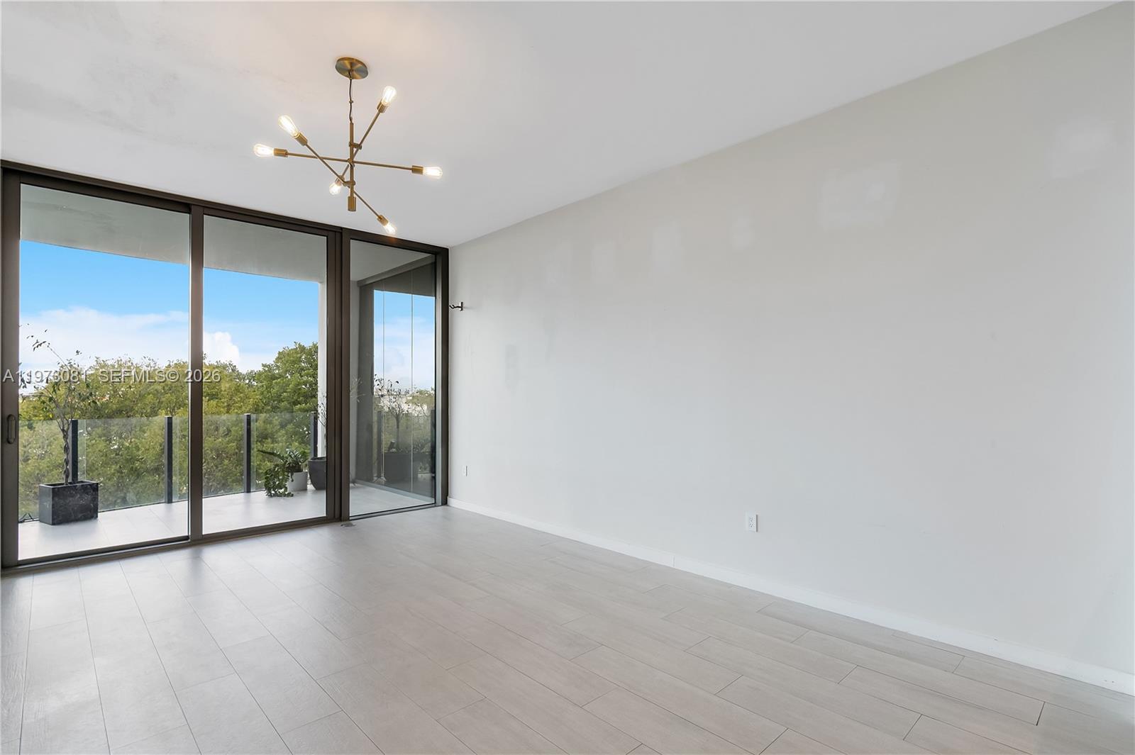 2831 S Bayshore Dr #707 Miami, FL 33133