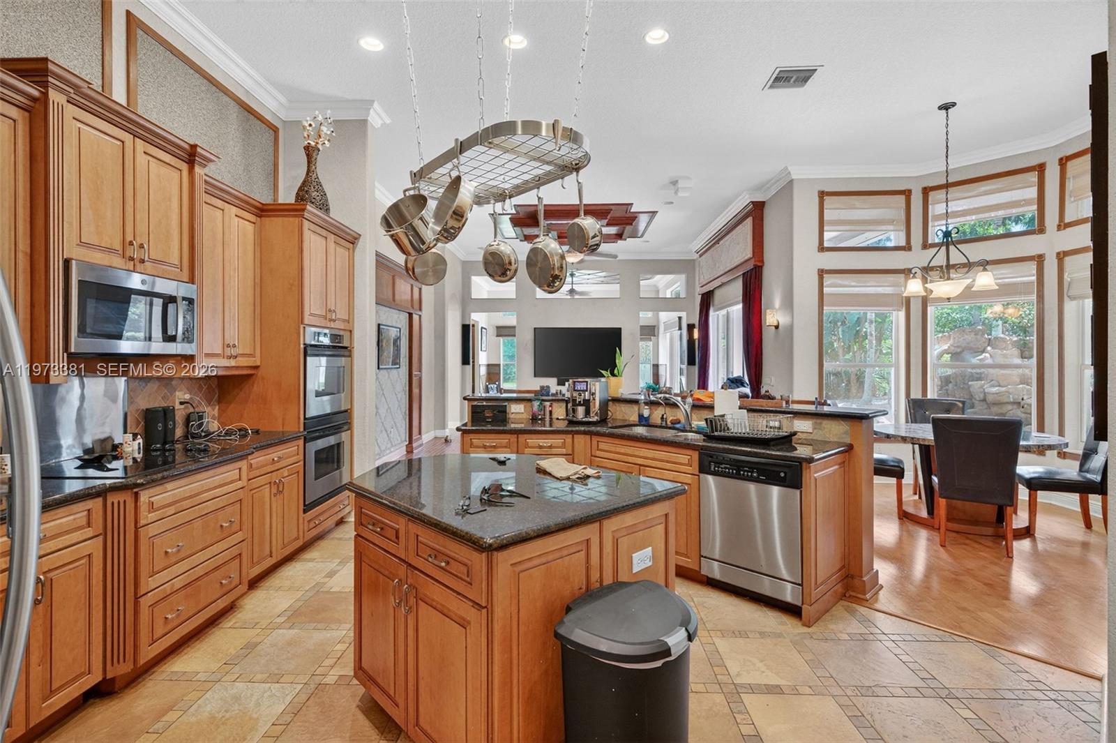 3792 Churchill Downs Dr Davie, FL 33328