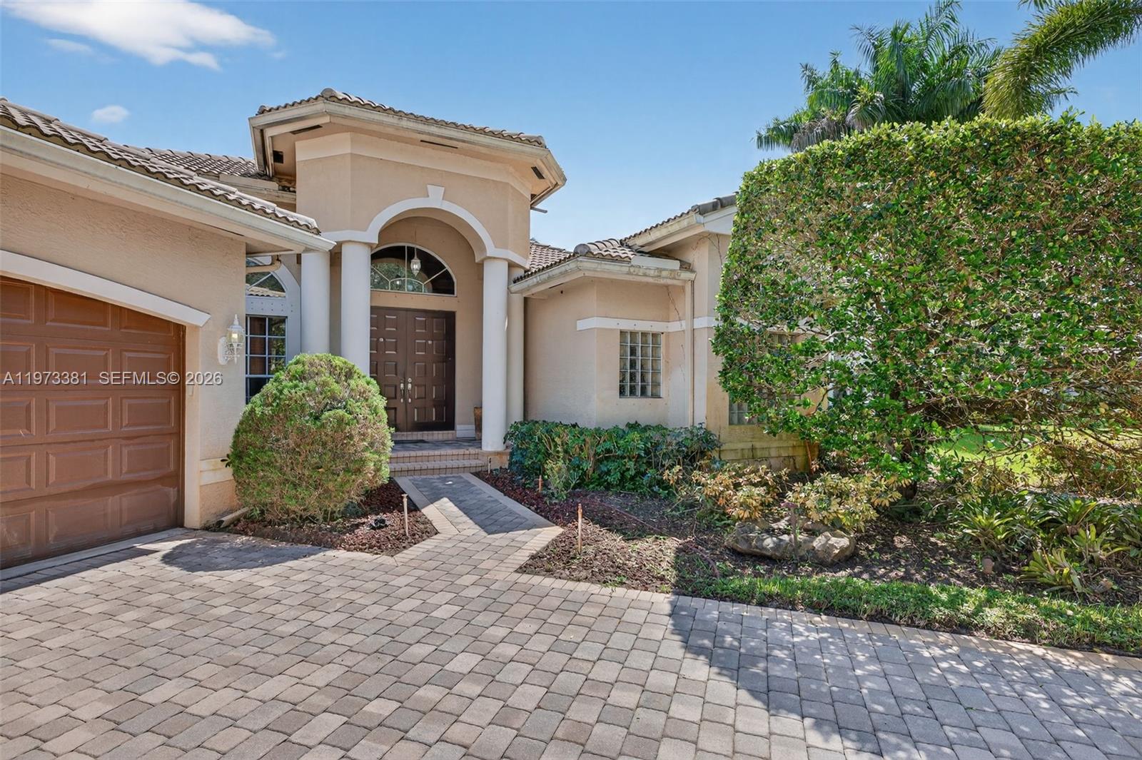 3792 Churchill Downs Dr Davie, FL 33328