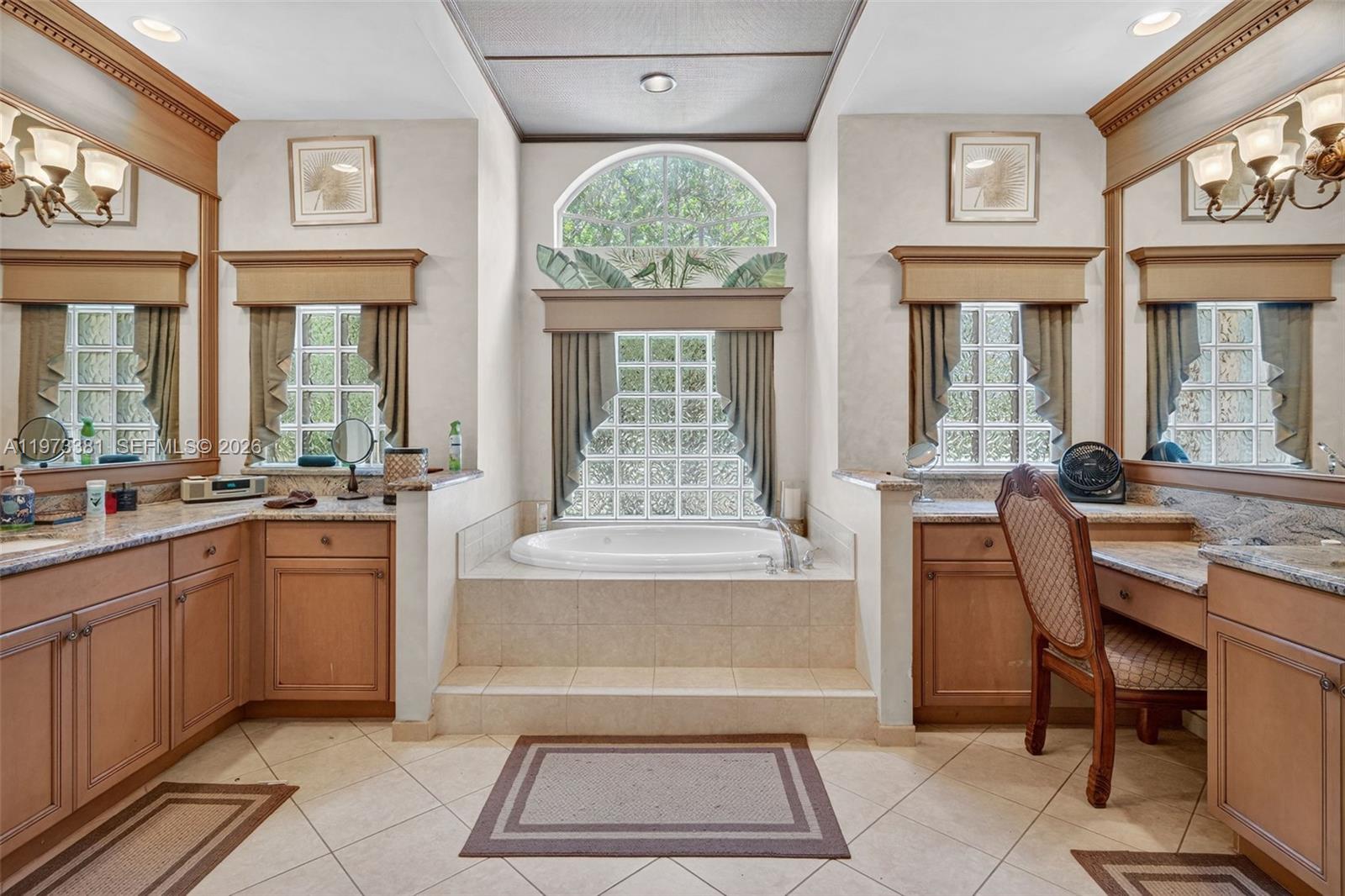 3792 Churchill Downs Dr Davie, FL 33328