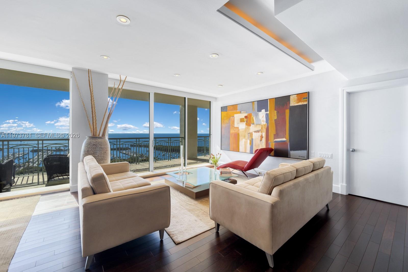 image Ritz-Carlton Coconut Grove1