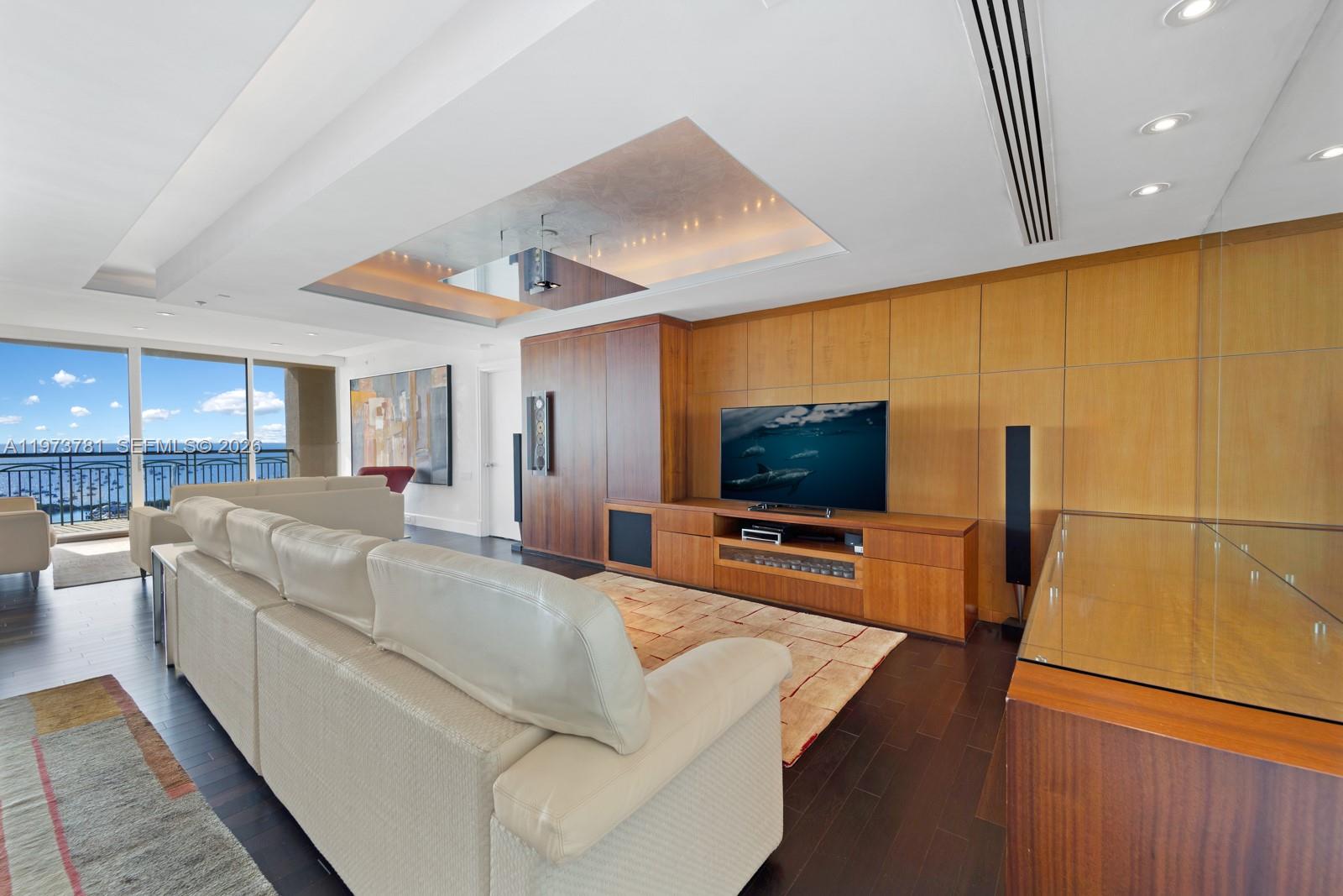 image Ritz-Carlton Coconut Grove3