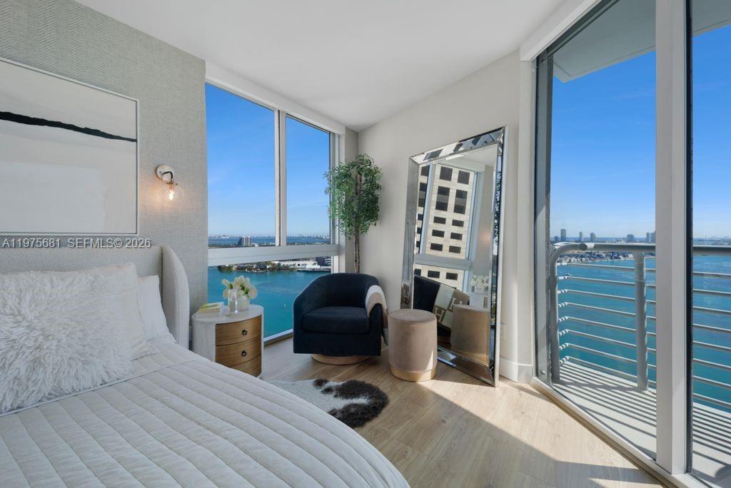 335 S Biscayne Blvd #3012 Miami, FL 33131