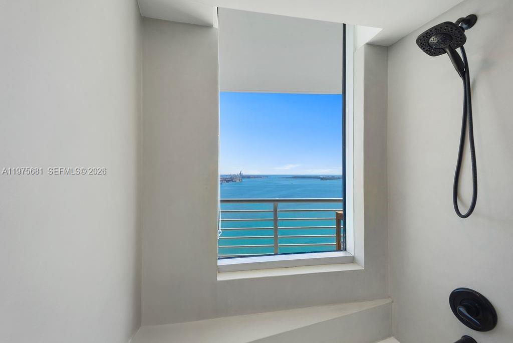 335 S Biscayne Blvd #3012 Miami, FL 33131