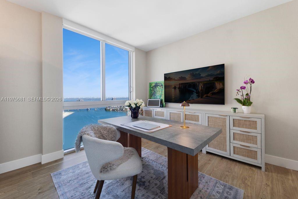 335 S Biscayne Blvd #3012 Miami, FL 33131