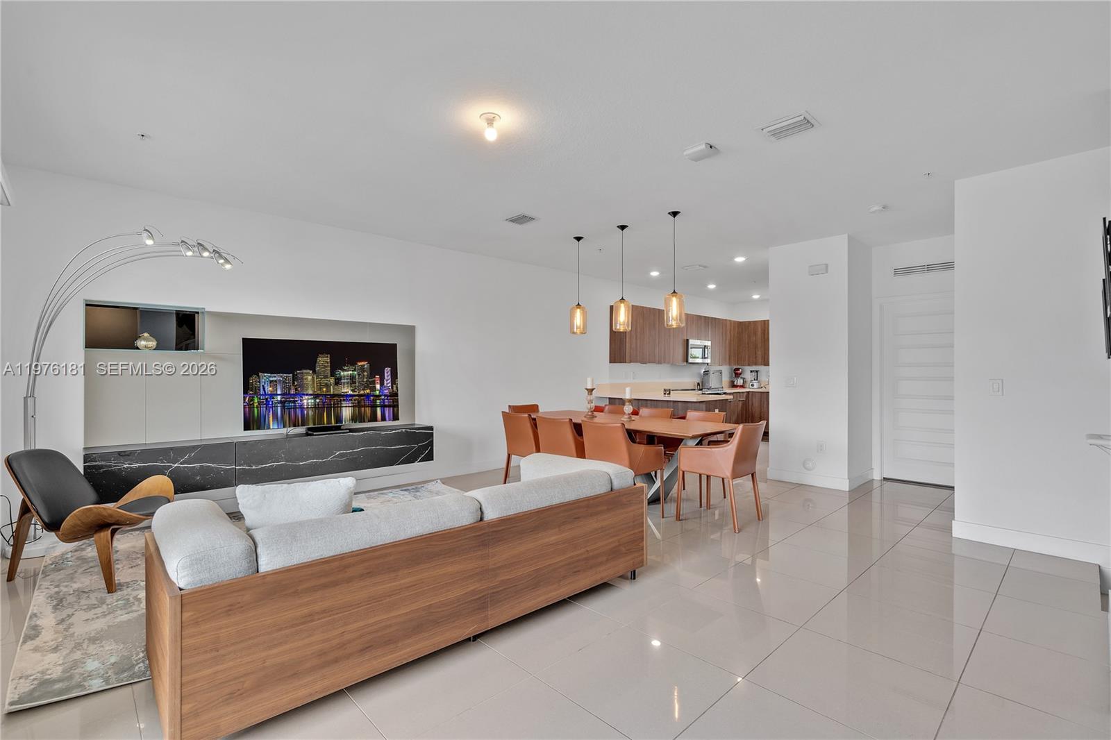 4703 NW 84th Ct Doral, FL 33166