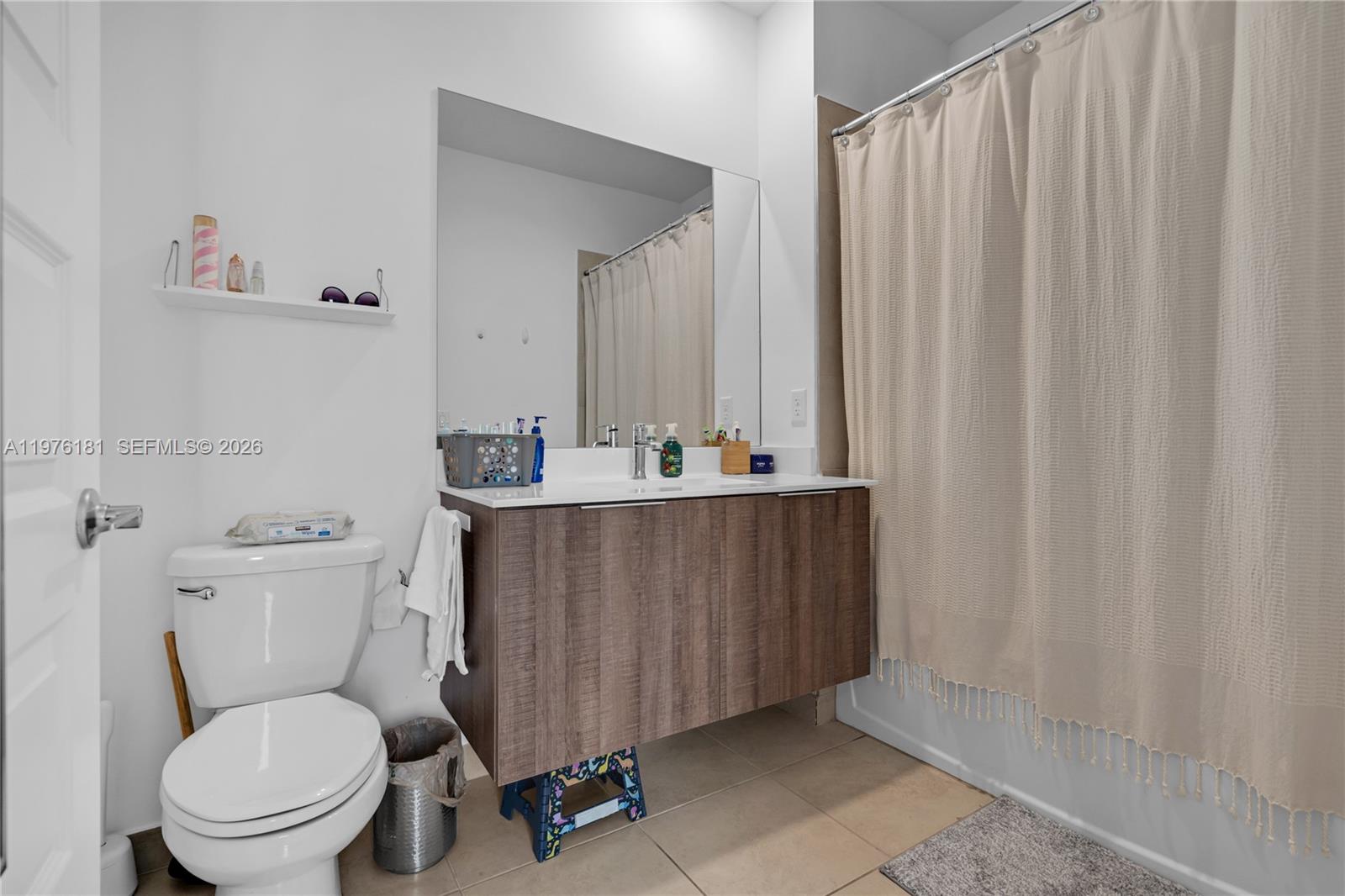 4703 NW 84th Ct Doral, FL 33166