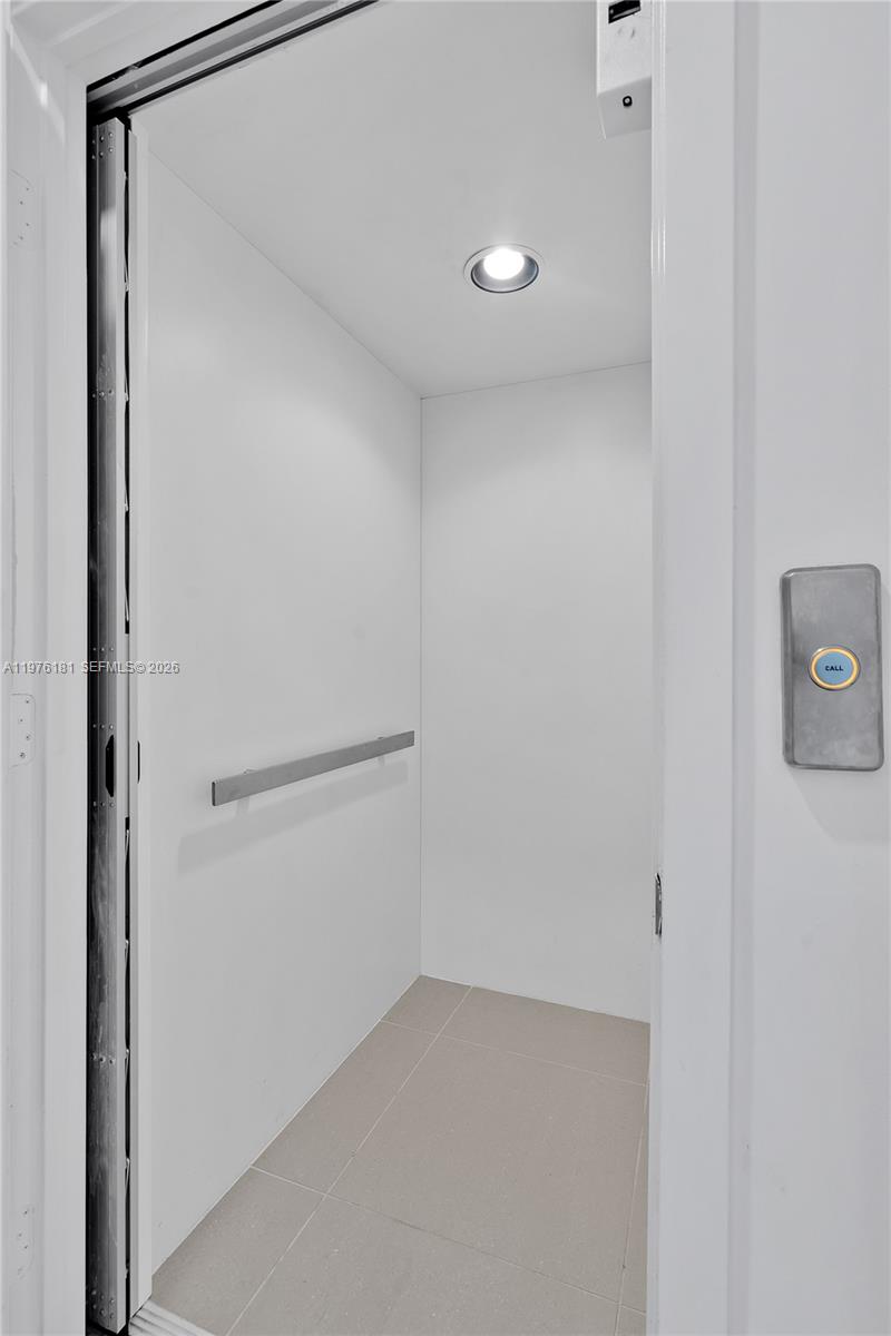 4703 NW 84th Ct Doral, FL 33166