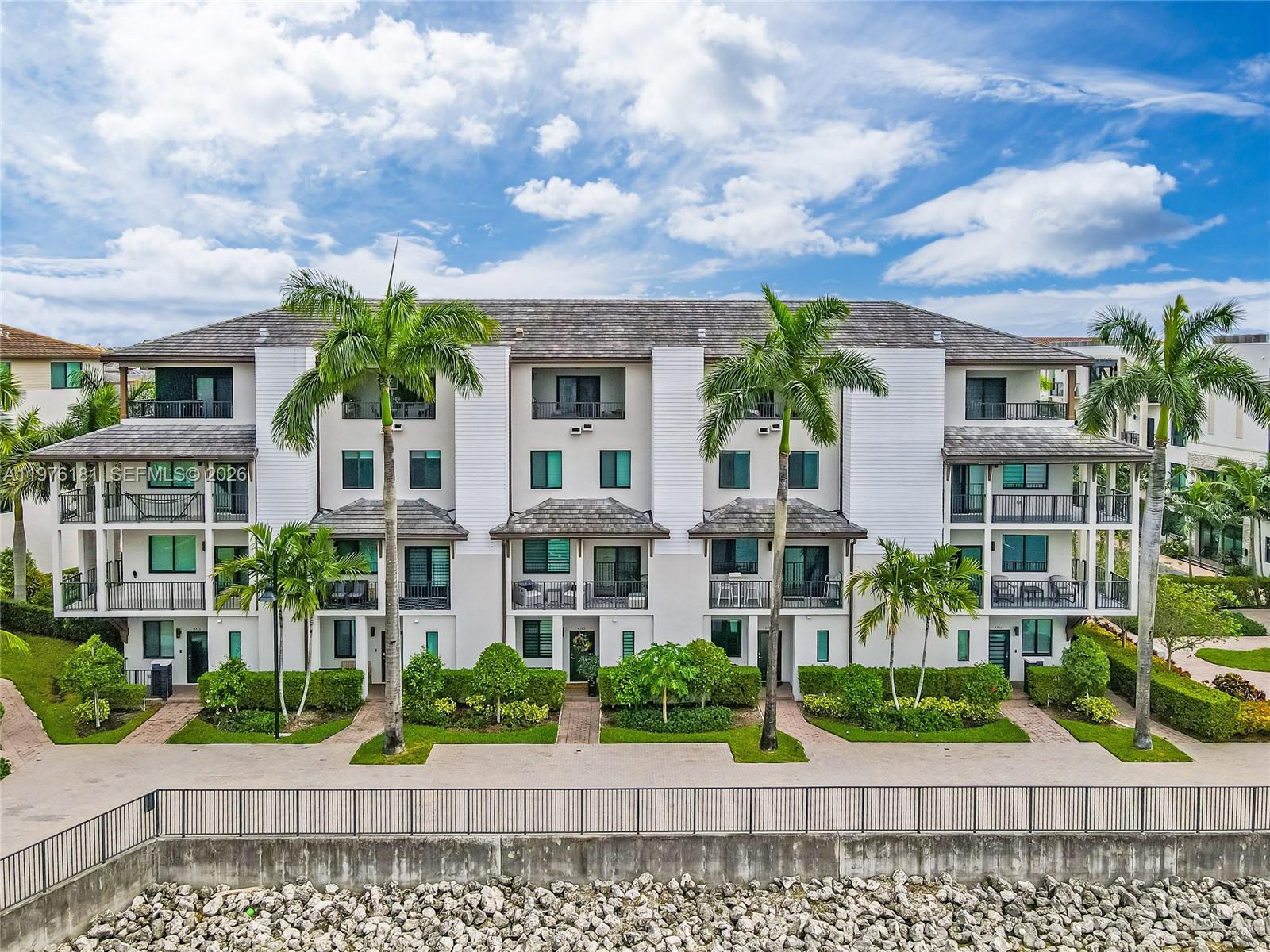 4703 NW 84th Ct Doral, FL 33166