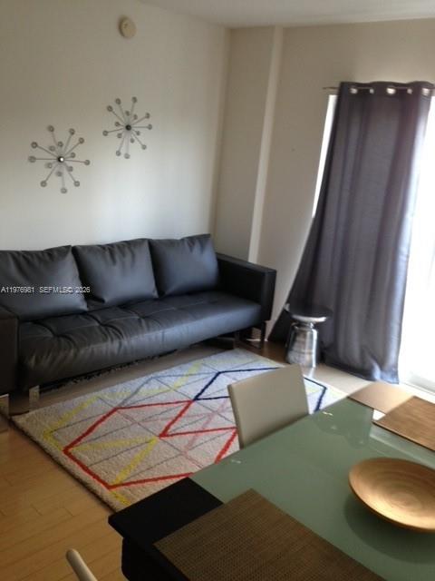 2740 SW 28th Ter #304