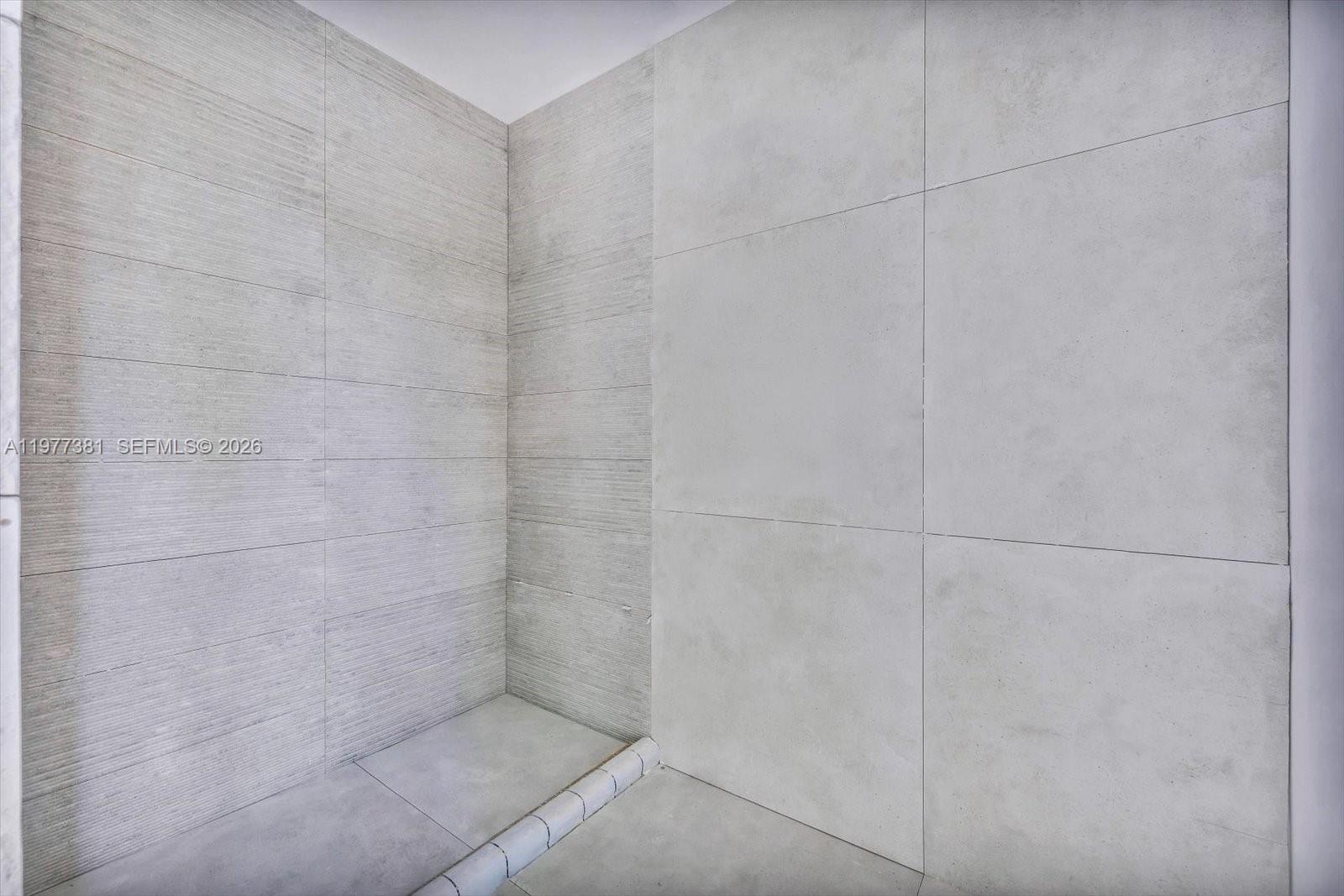 7701 Coquina Dr North Bay Village, FL 33141