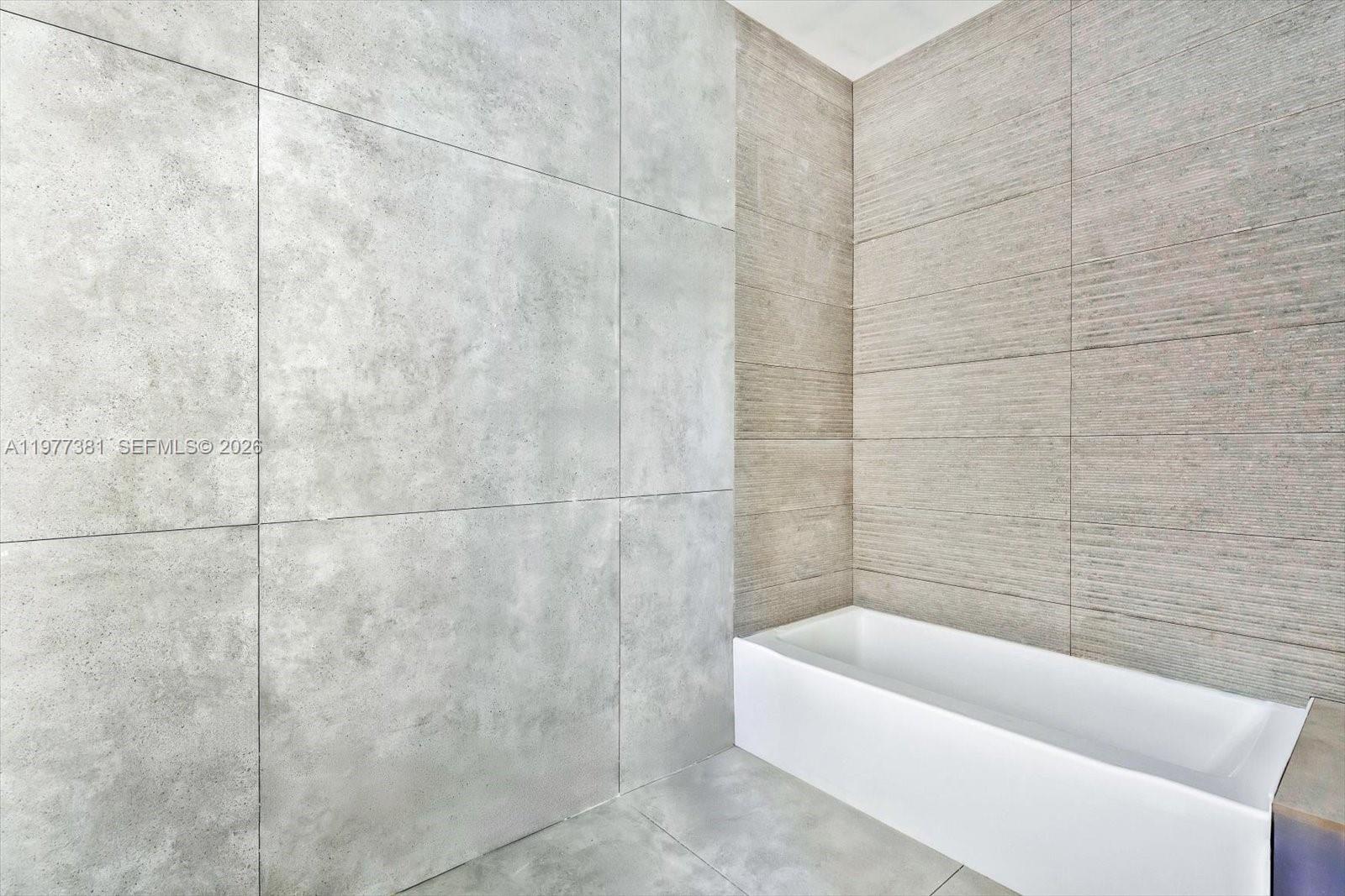 7701 Coquina Dr North Bay Village, FL 33141