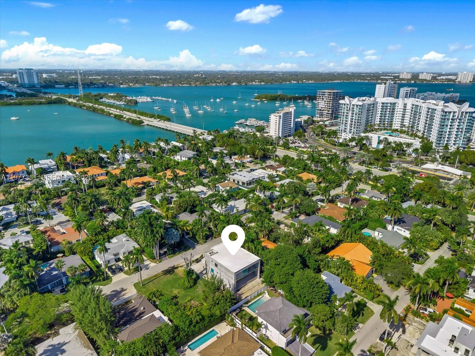 7701 Coquina Dr North Bay Village, FL 33141