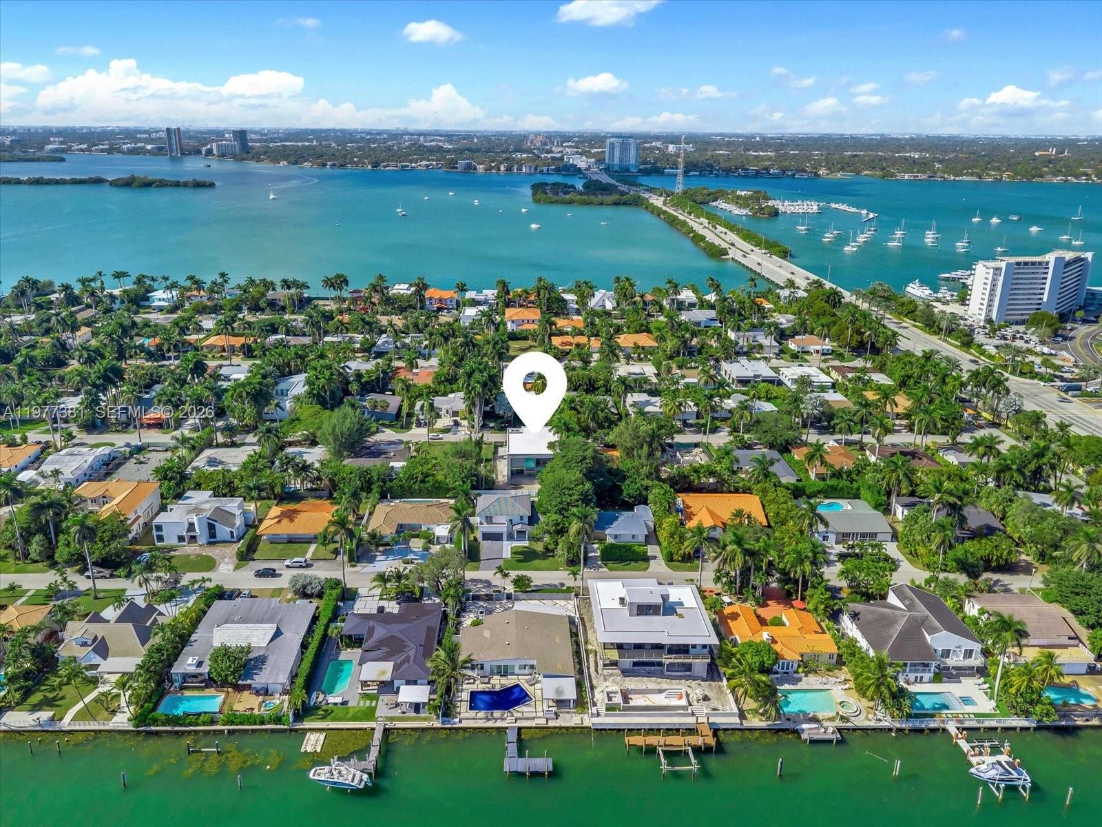 7701 Coquina Dr North Bay Village, FL 33141