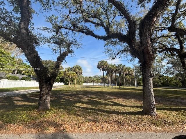 9506 SW 57th Ave Pinecrest, FL 33156