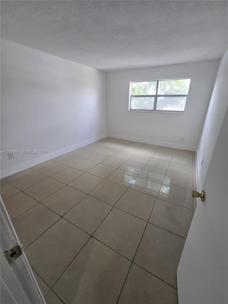 13725 NE 6th Ave #203 North Miami, FL 33161