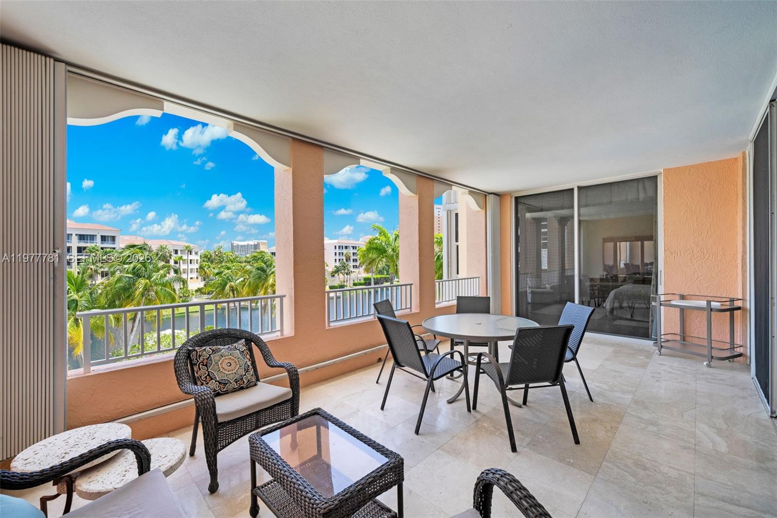733 Crandon Blvd #405 Key Biscayne, FL 33149