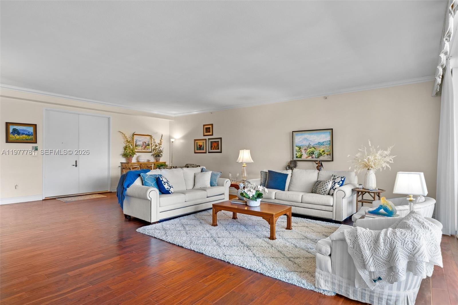 733 Crandon Blvd #405 Key Biscayne, FL 33149