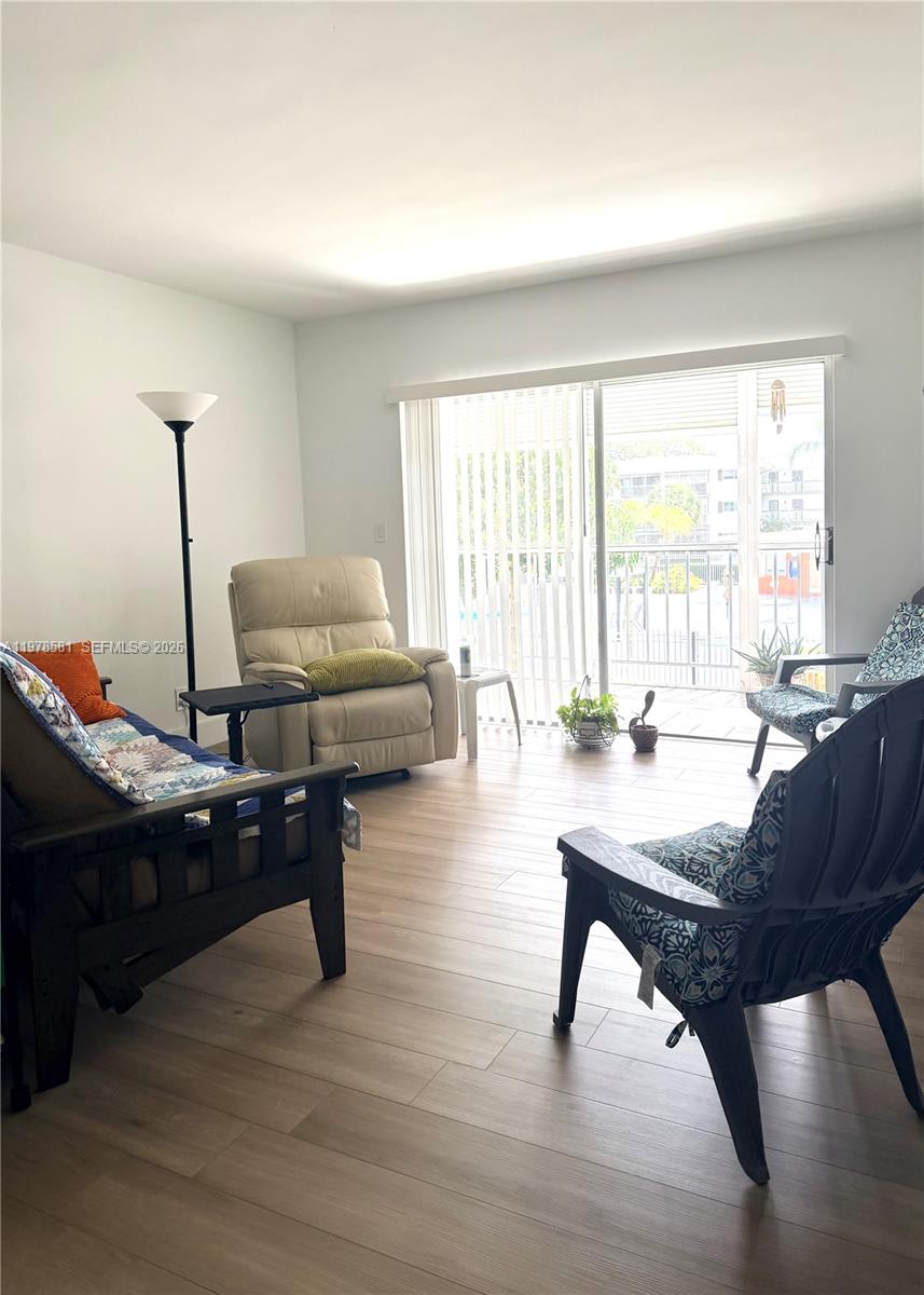 1101 Hillcrest Ct #206 Hollywood, FL 33021