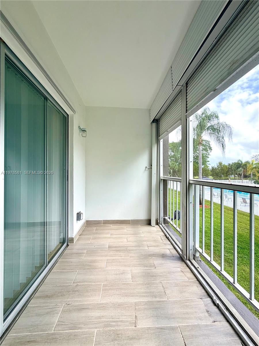 1101 Hillcrest Ct #206 Hollywood, FL 33021