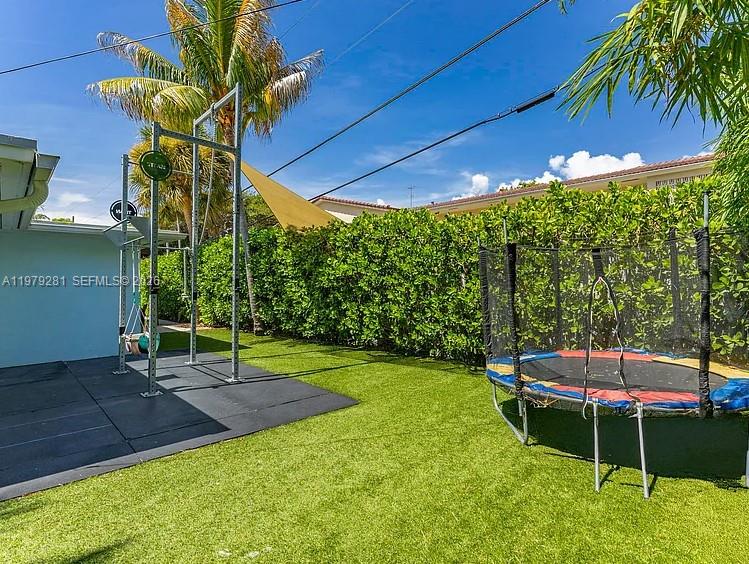 2211 NE 35th Ct Lighthouse Point, FL 33064