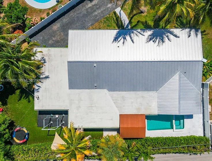 2211 NE 35th Ct Lighthouse Point, FL 33064