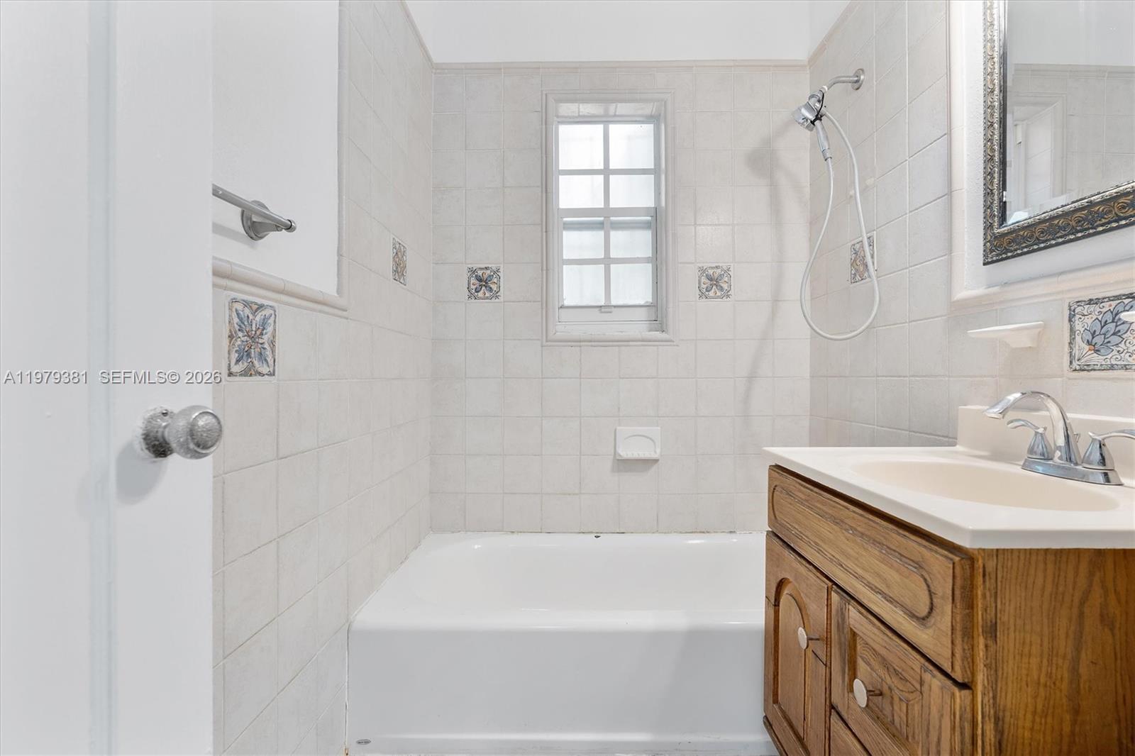 2508 SW 19th Ter Miami, FL 33145