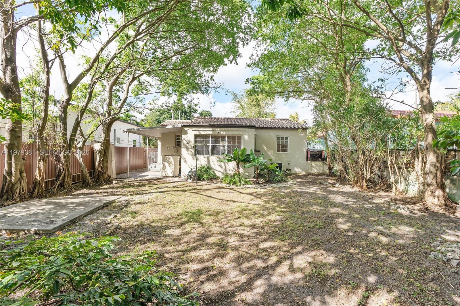 2508 SW 19th Ter Miami, FL 33145