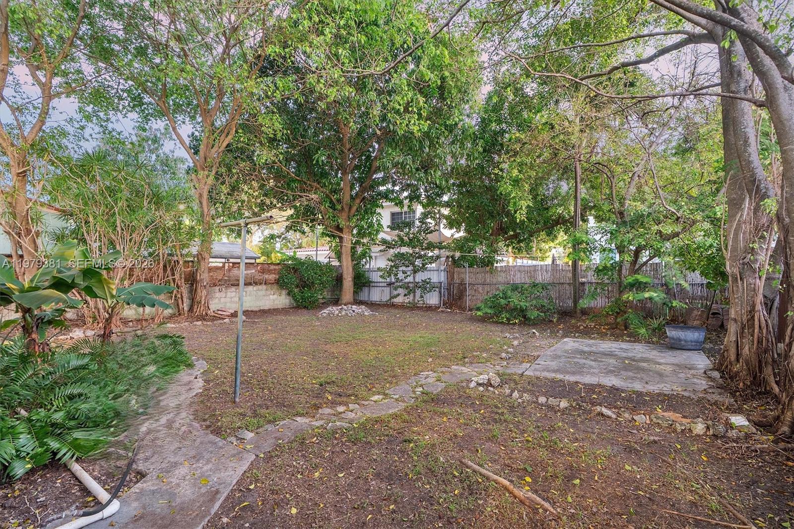 2508 SW 19th Ter Miami, FL 33145