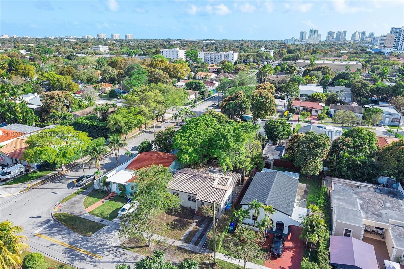 2508 SW 19th Ter Miami, FL 33145