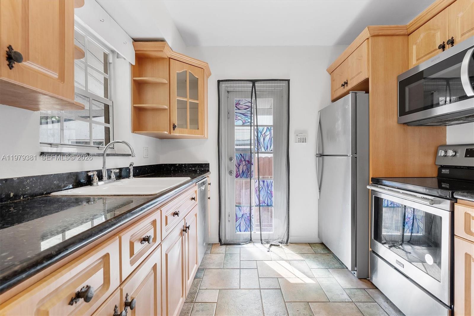 2508 SW 19th Ter Miami, FL 33145