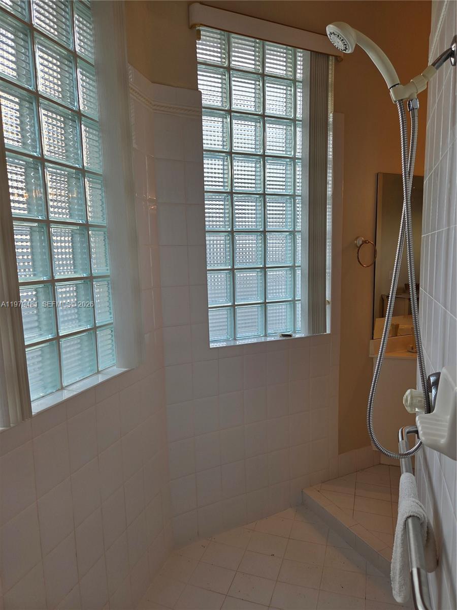 17594 SW 12th St Pembroke Pines, FL 33029