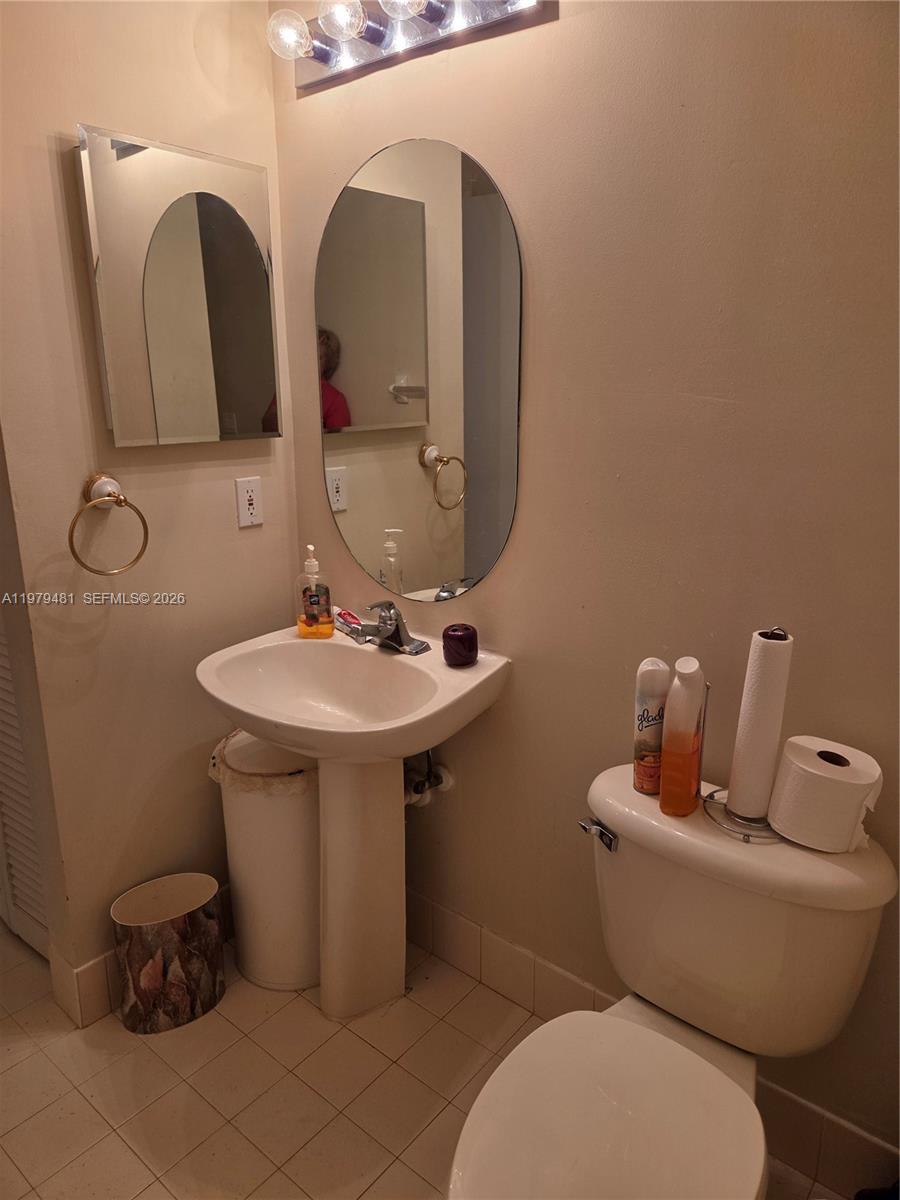 17594 SW 12th St Pembroke Pines, FL 33029