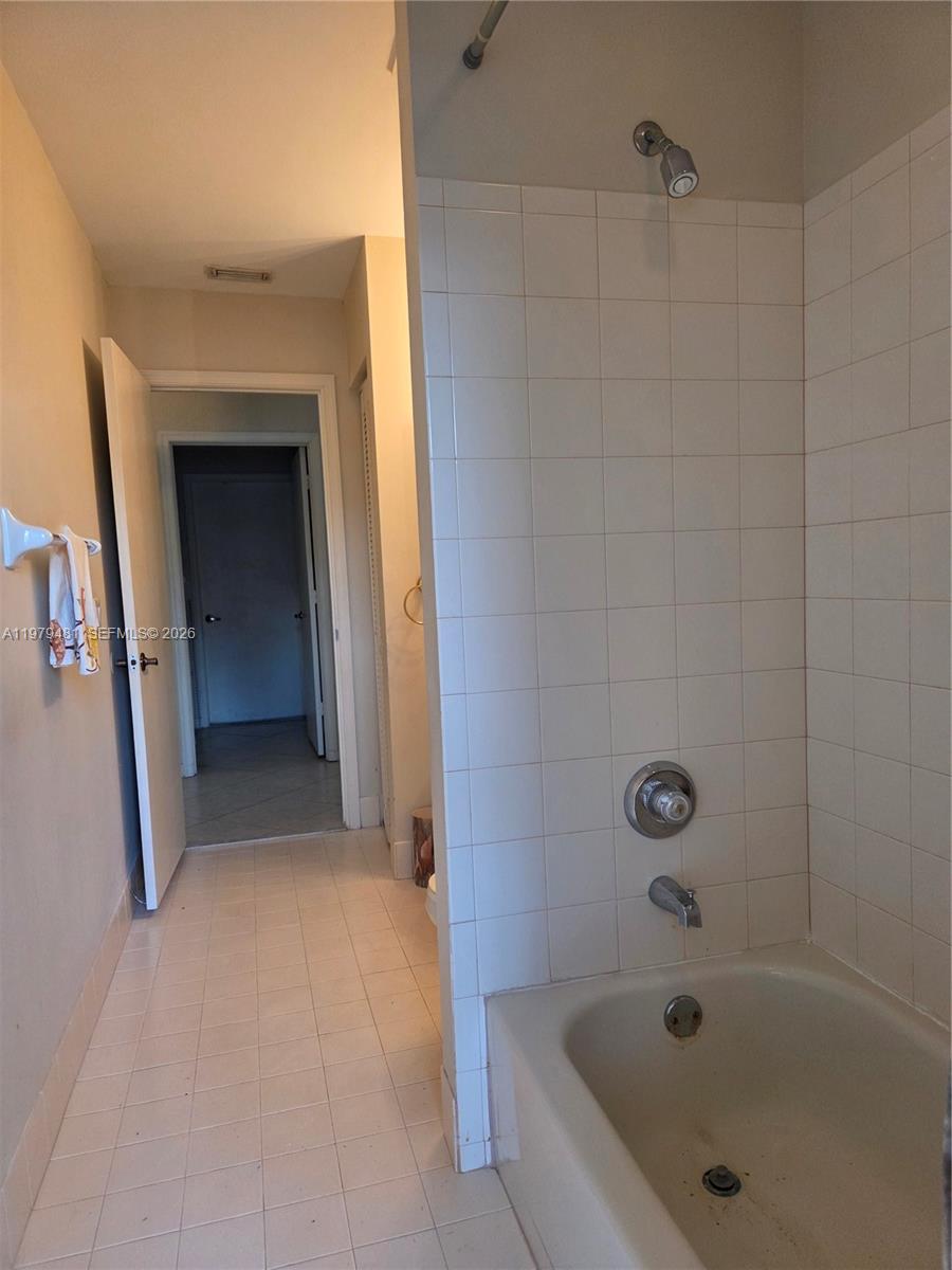 17594 SW 12th St Pembroke Pines, FL 33029