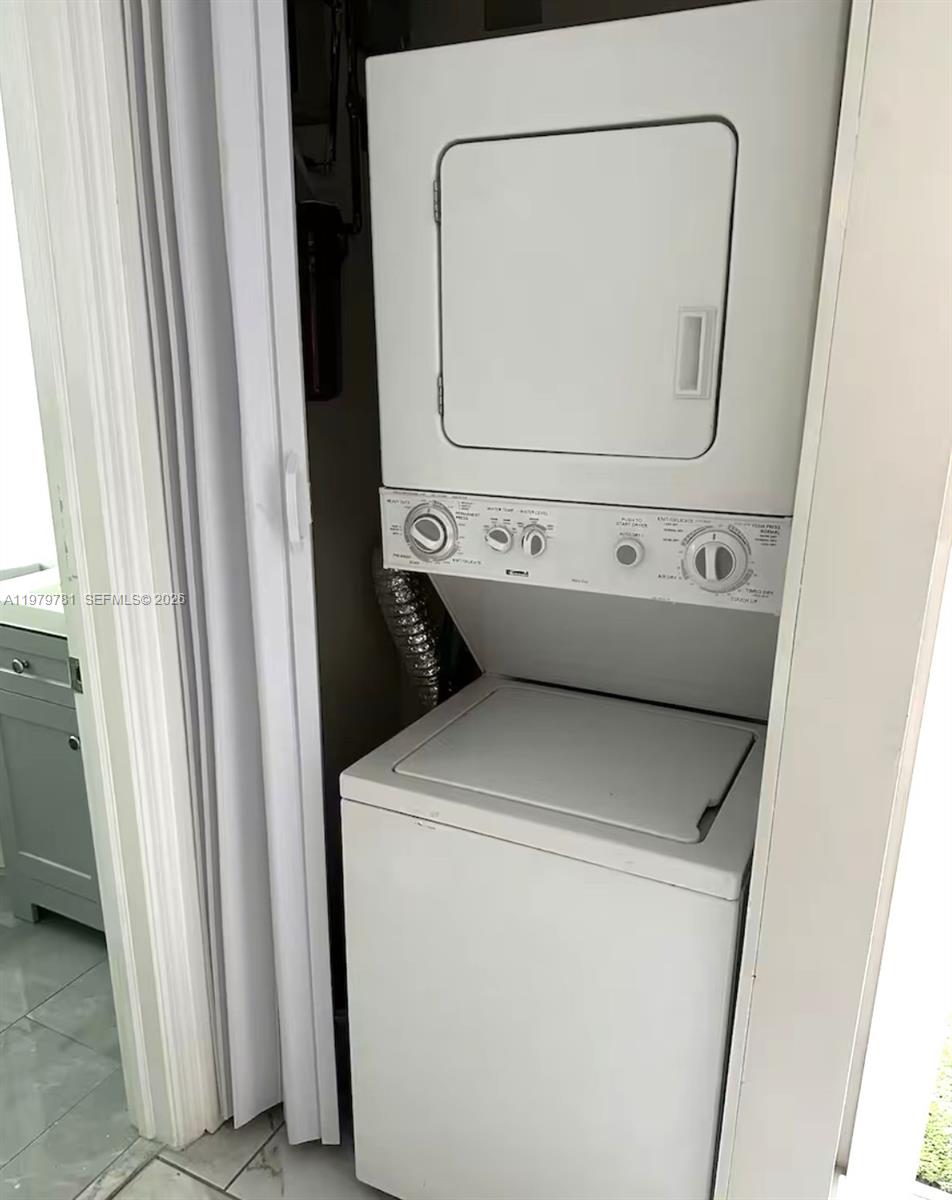 2697 SW 51st Ct Dania Beach, FL 33312