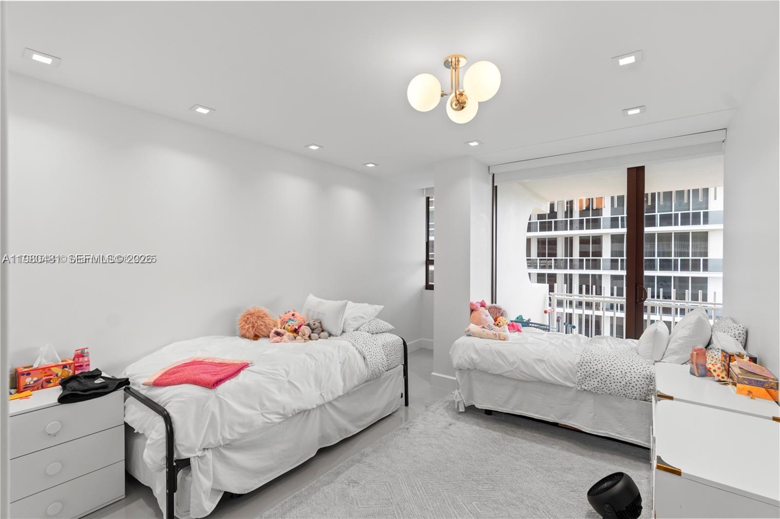 10205 Collins Ave #608 Bal Harbour, FL 33154