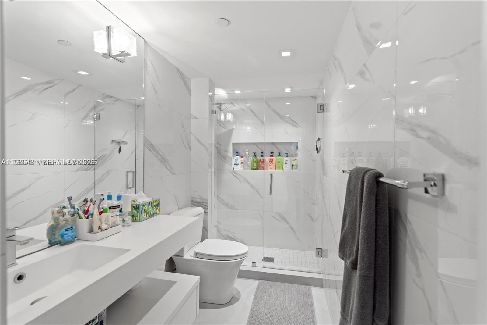 10205 Collins Ave #608 Bal Harbour, FL 33154