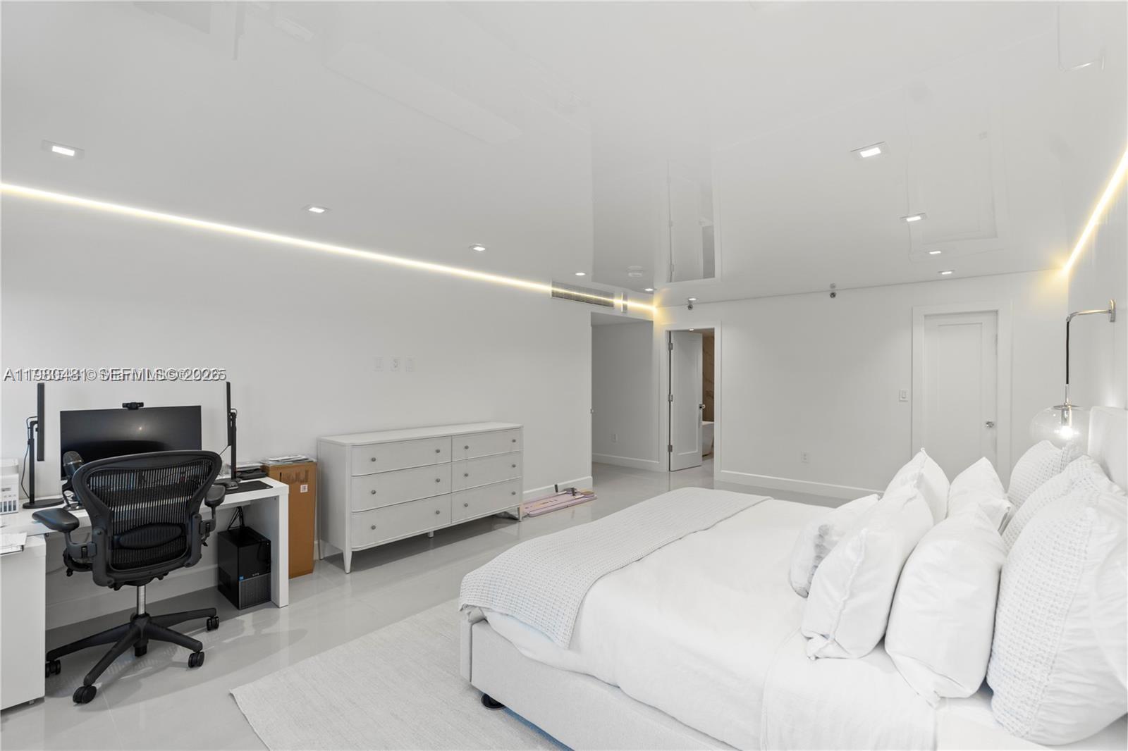 10205 Collins Ave #608 Bal Harbour, FL 33154