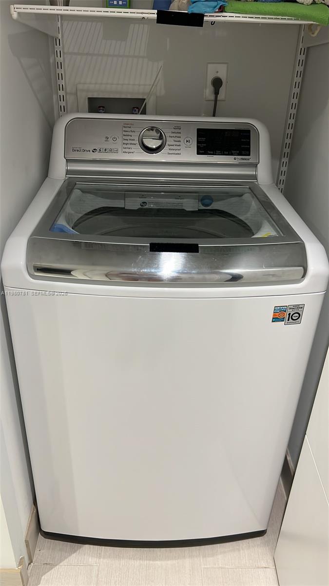 6039 Collins Ave #1223 Miami Beach, FL 33140