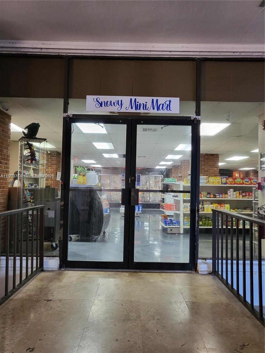 6039 Collins Ave #1223 Miami Beach, FL 33140