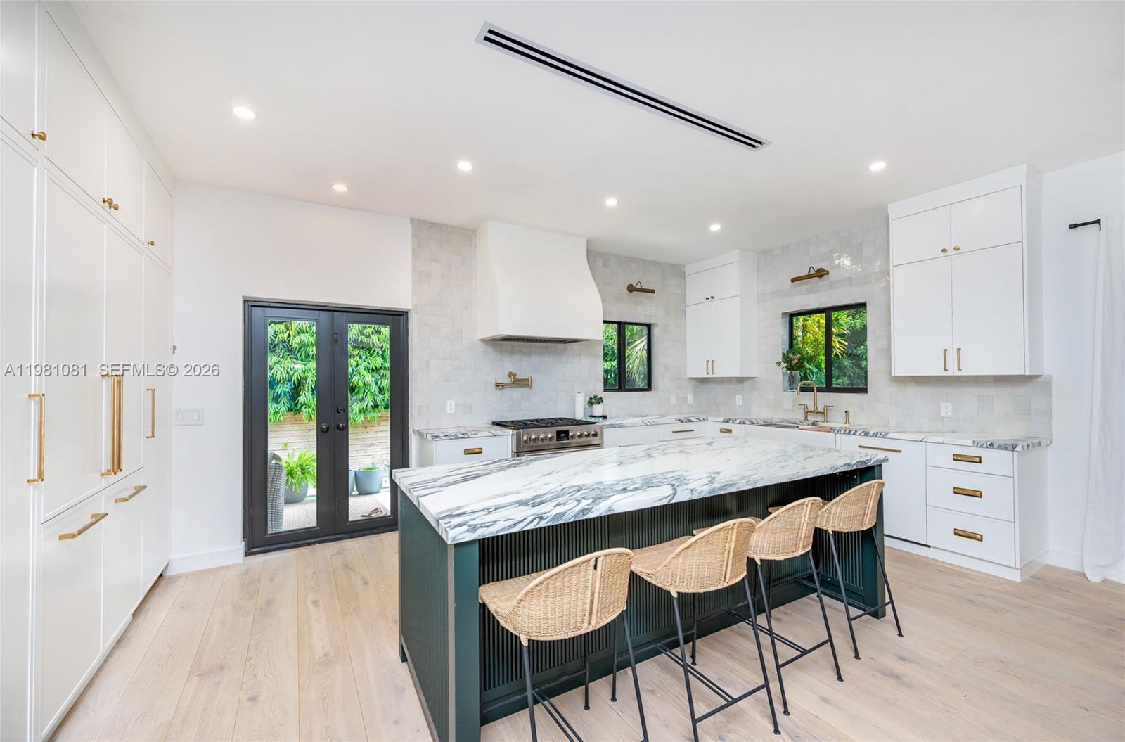 3370 Poinciana Ave Miami, FL 33133