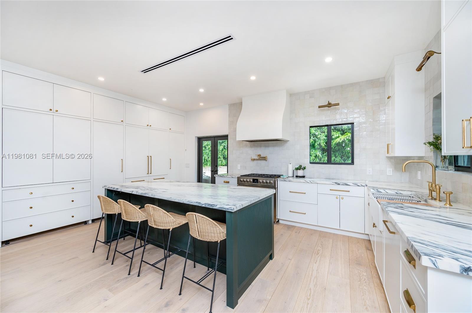 3370 Poinciana Ave Miami, FL 33133